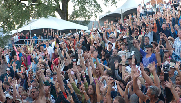 Sonoma County Music_crowd